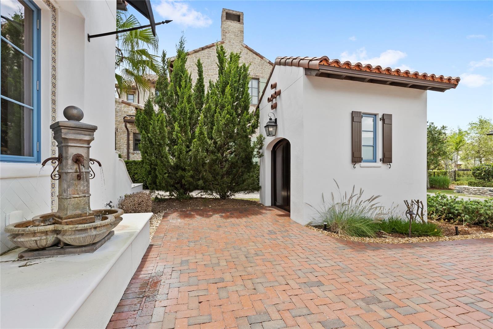 10075 SYMPHONY GROVE DR, GOLDEN OAK, FL, 32836
