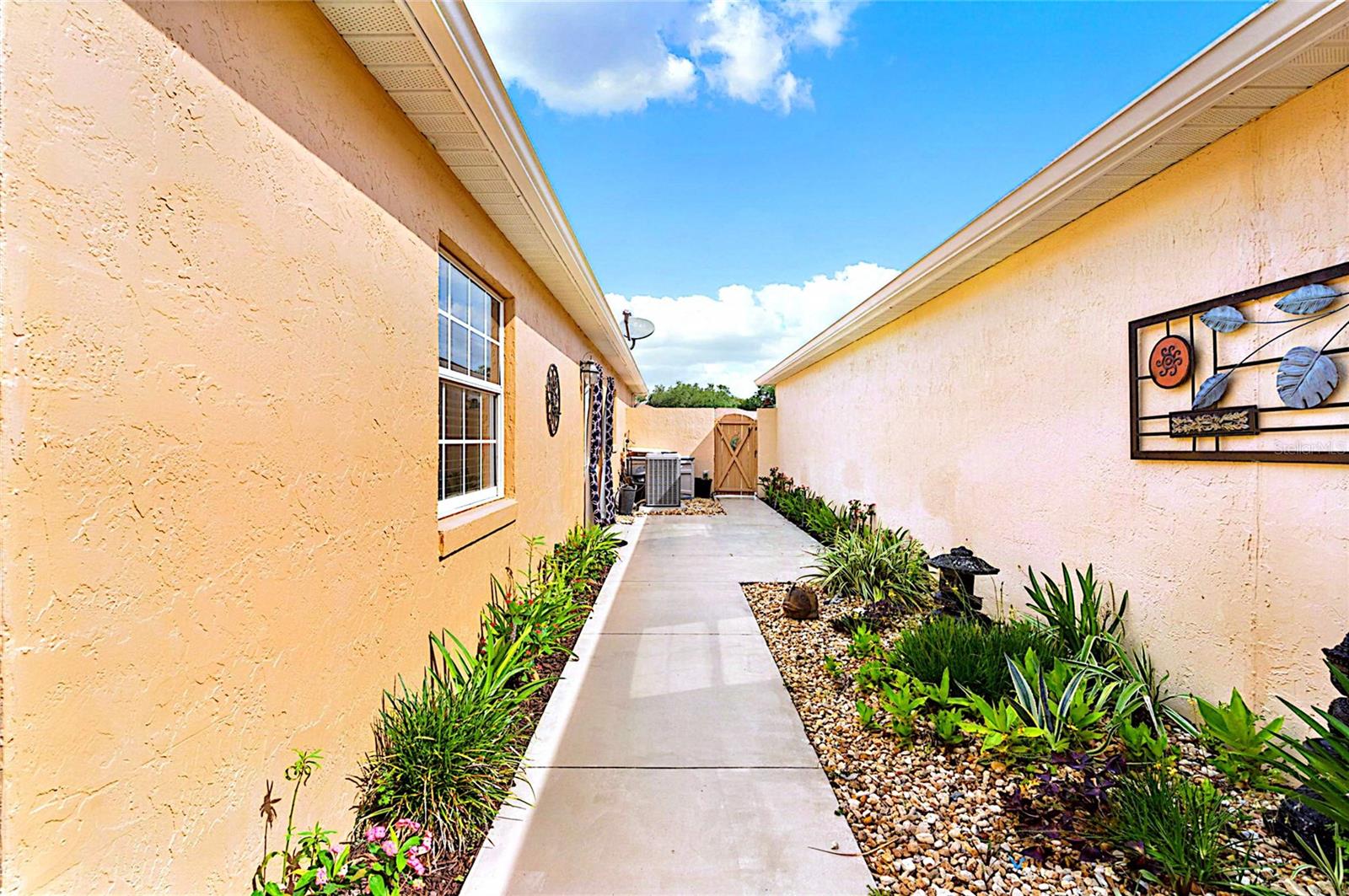 1120 BERNARDO BLVD, THE VILLAGES, FL, 32159