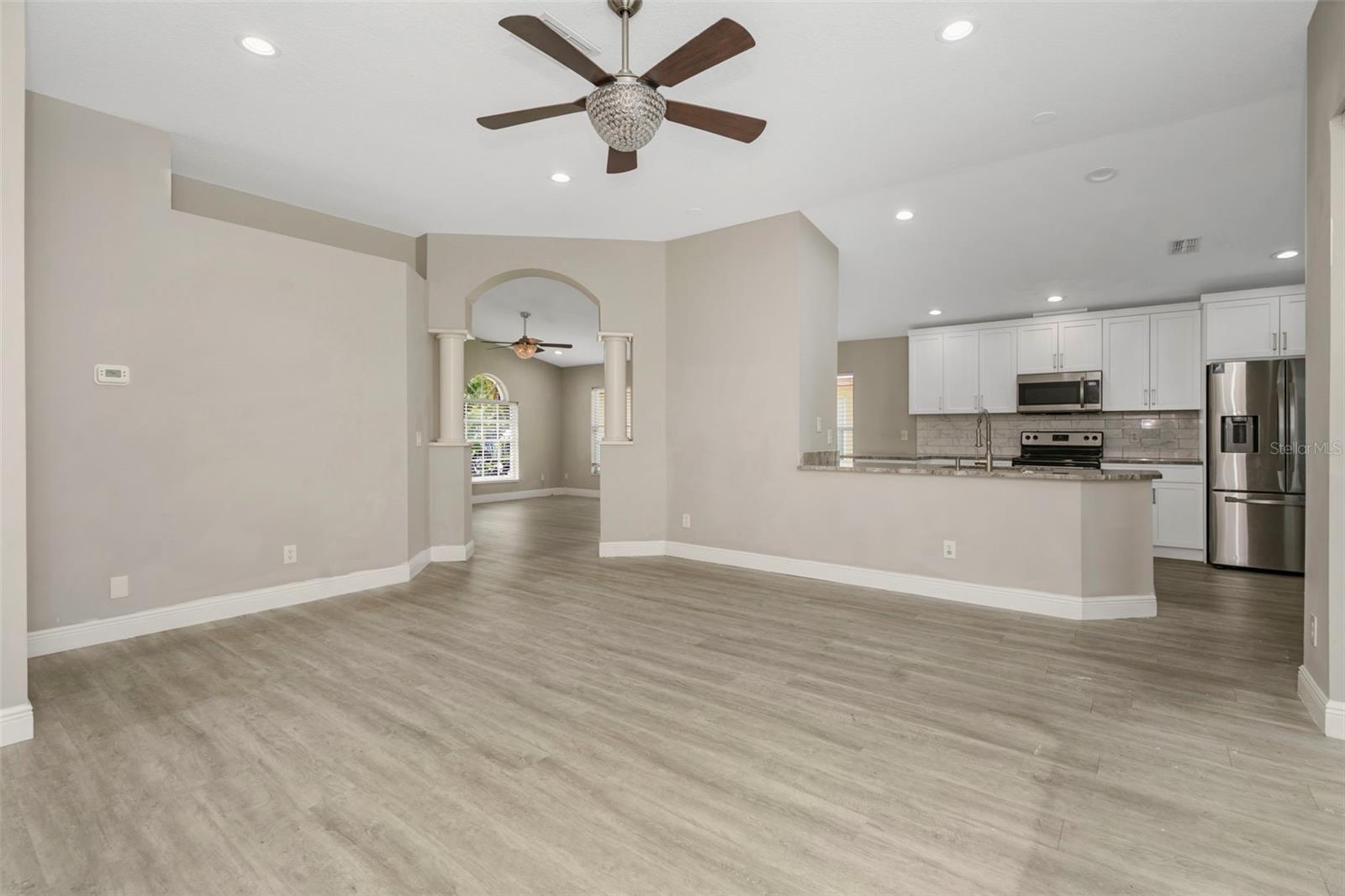 368 TAVERNIER CIR, OLDSMAR, FL, 34677