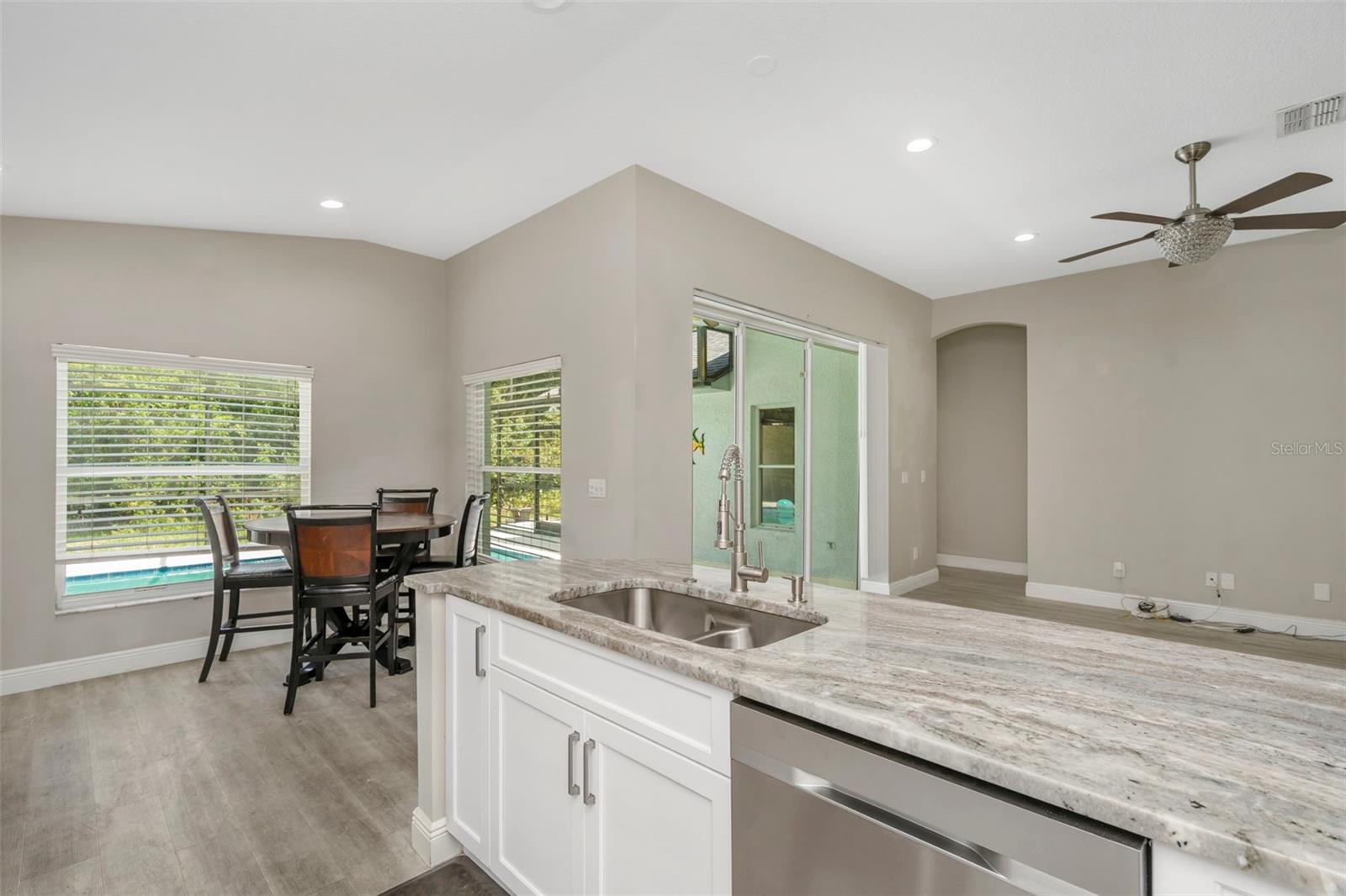 368 TAVERNIER CIR, OLDSMAR, FL, 34677