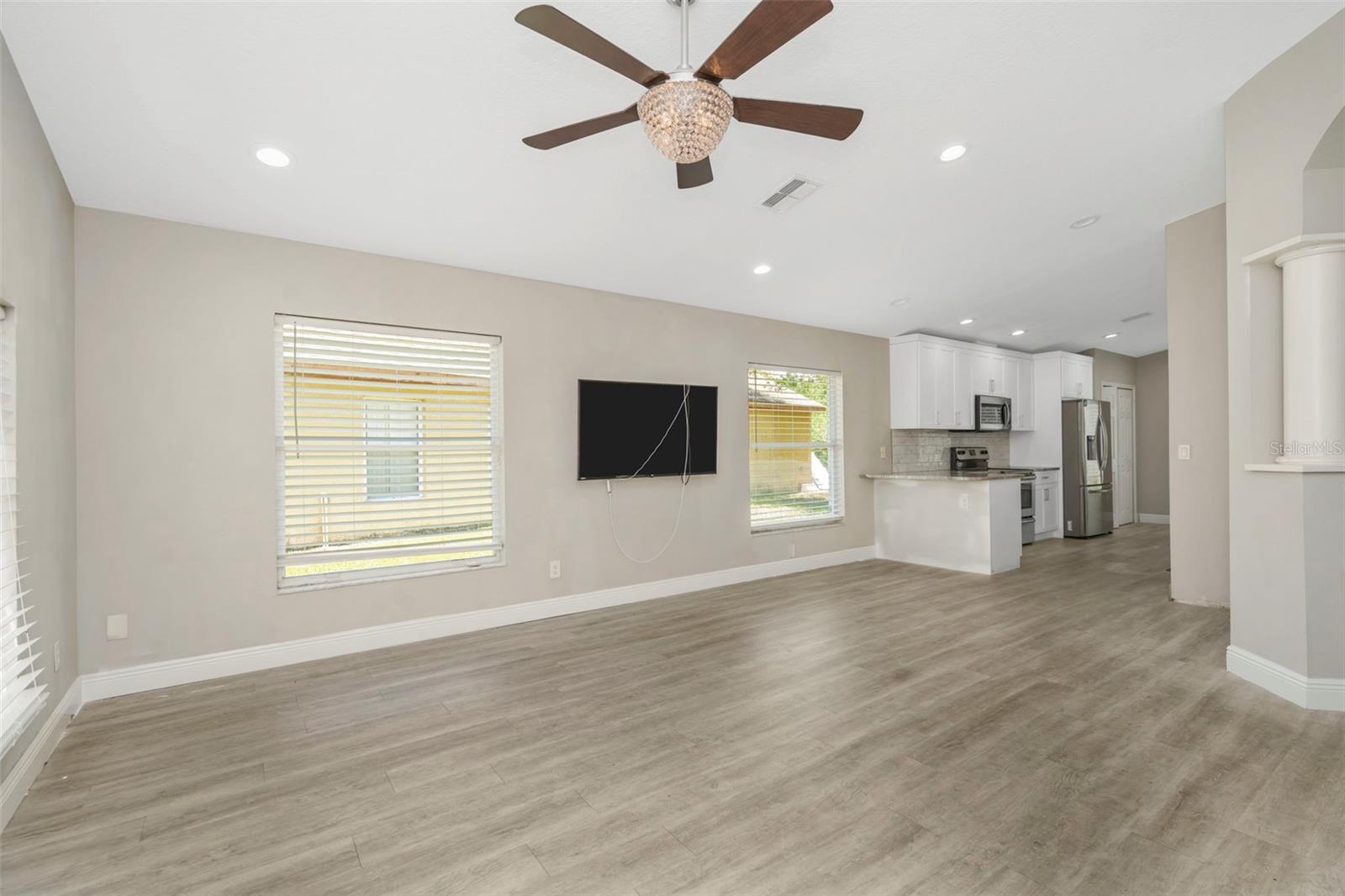 368 TAVERNIER CIR, OLDSMAR, FL, 34677