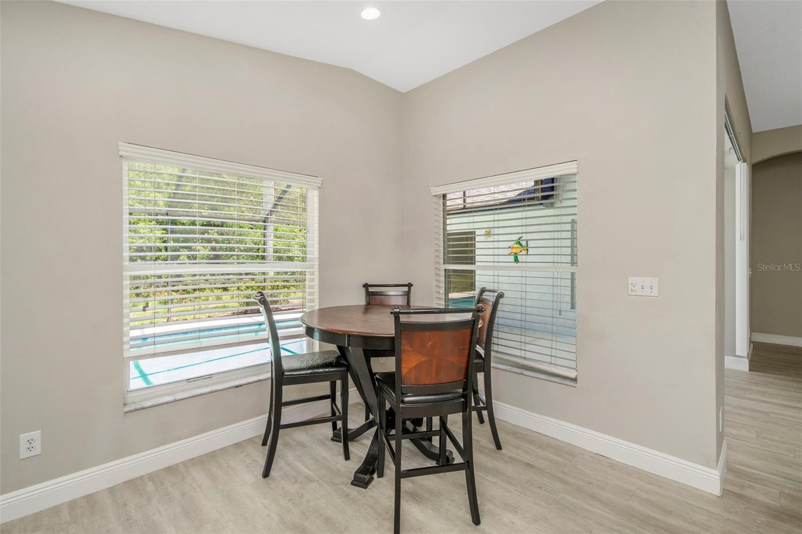 368 TAVERNIER CIR, OLDSMAR, FL, 34677