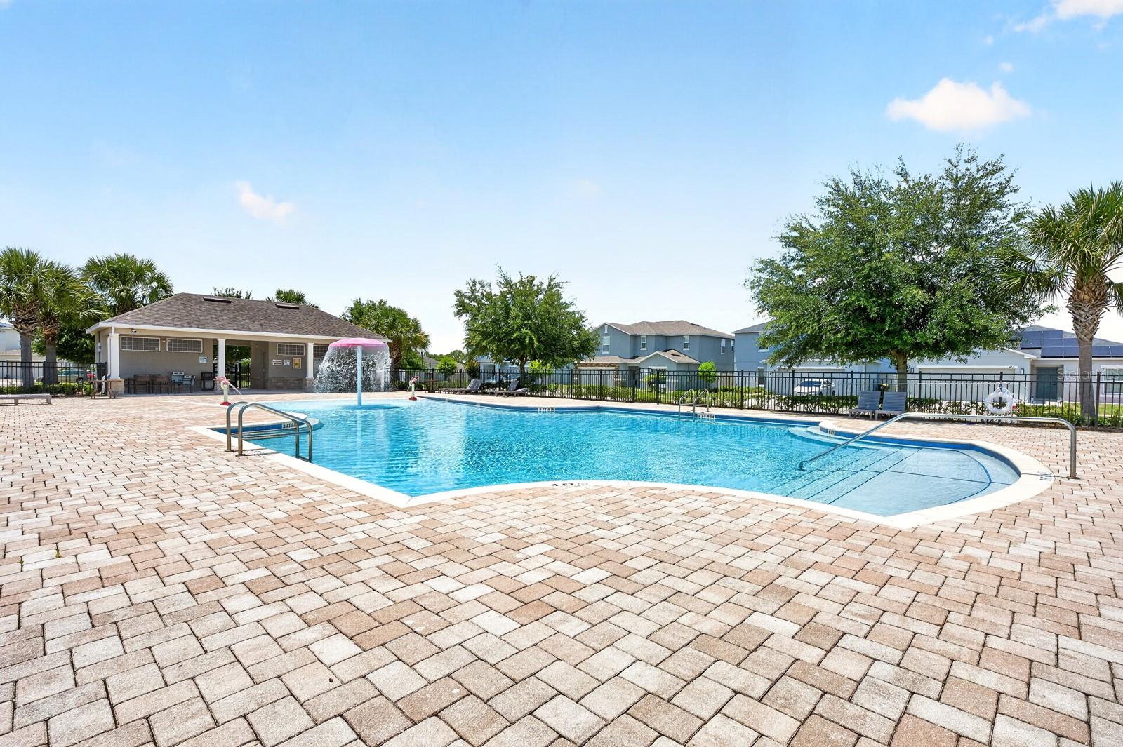 596 MEADOW BEND DR, DAVENPORT, FL, 33837