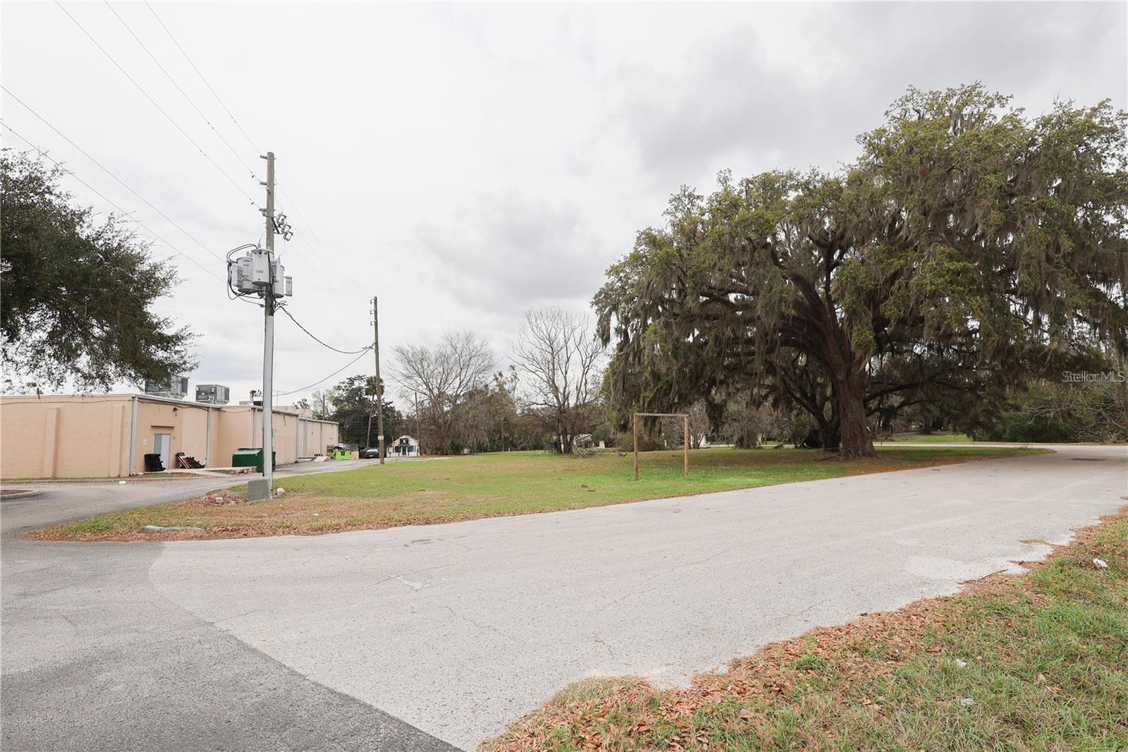 5810 SE ABSHIER BLVD, BELLEVIEW, FL, 34420