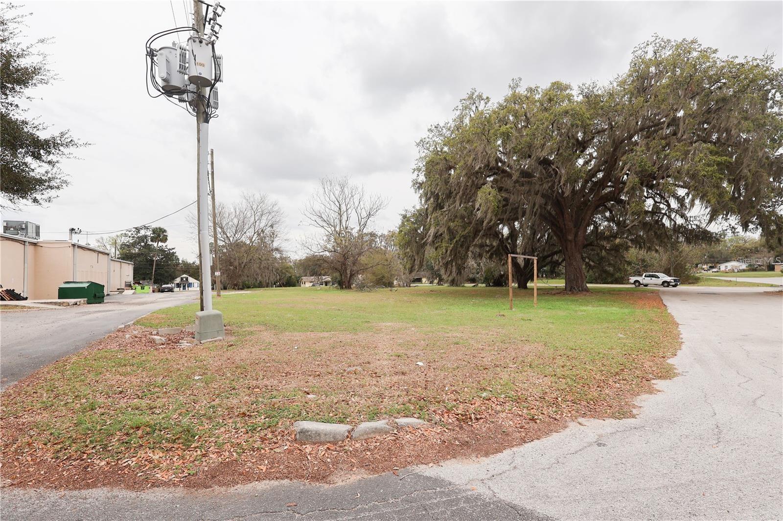 5810 SE ABSHIER BLVD, BELLEVIEW, FL, 34420