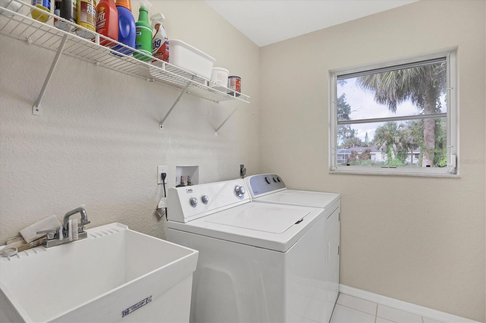 102 MARKER RD, ROTONDA WEST, FL, 33947