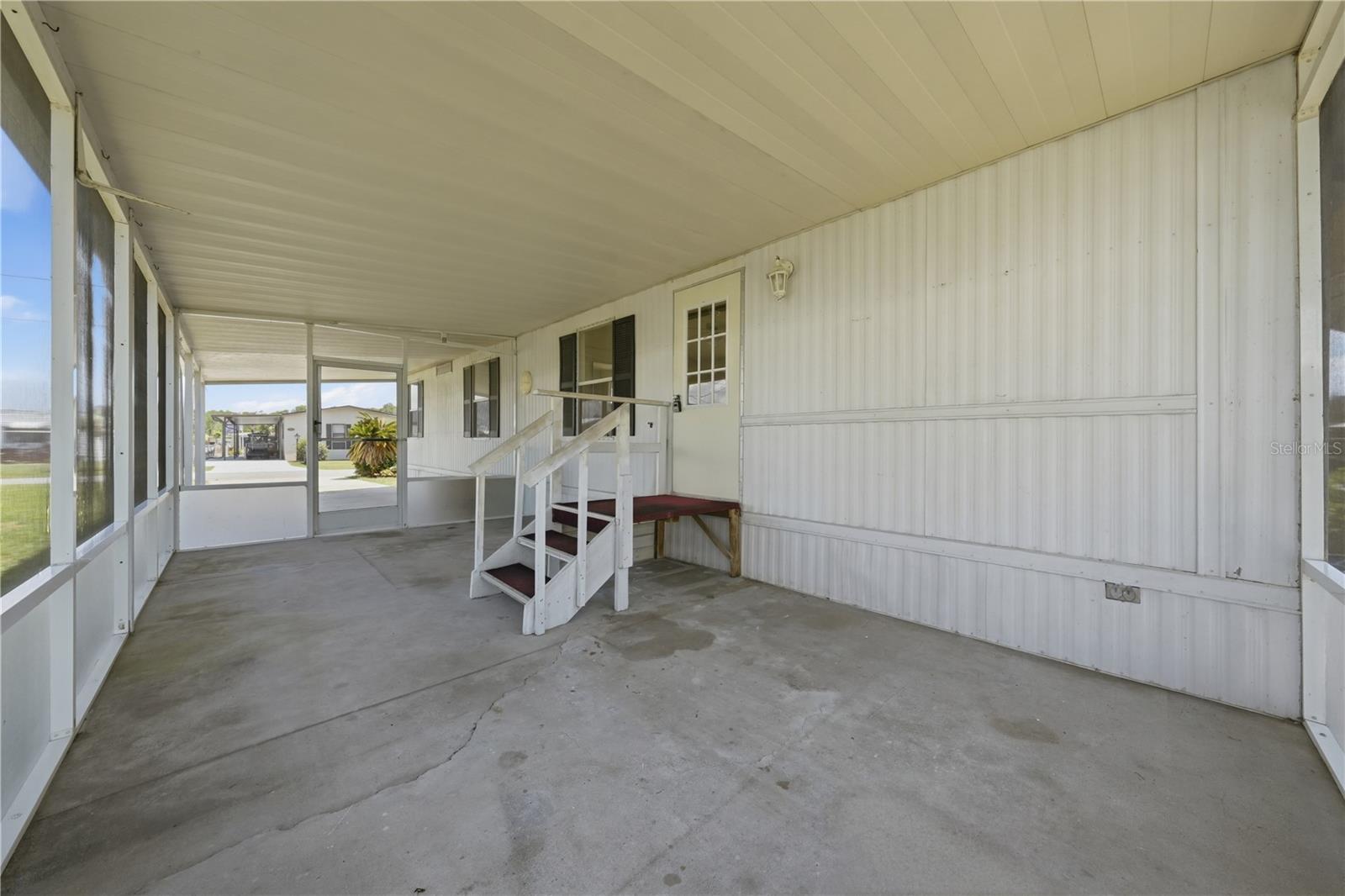30107 GREEN BAY DR, TAVARES, FL, 32778