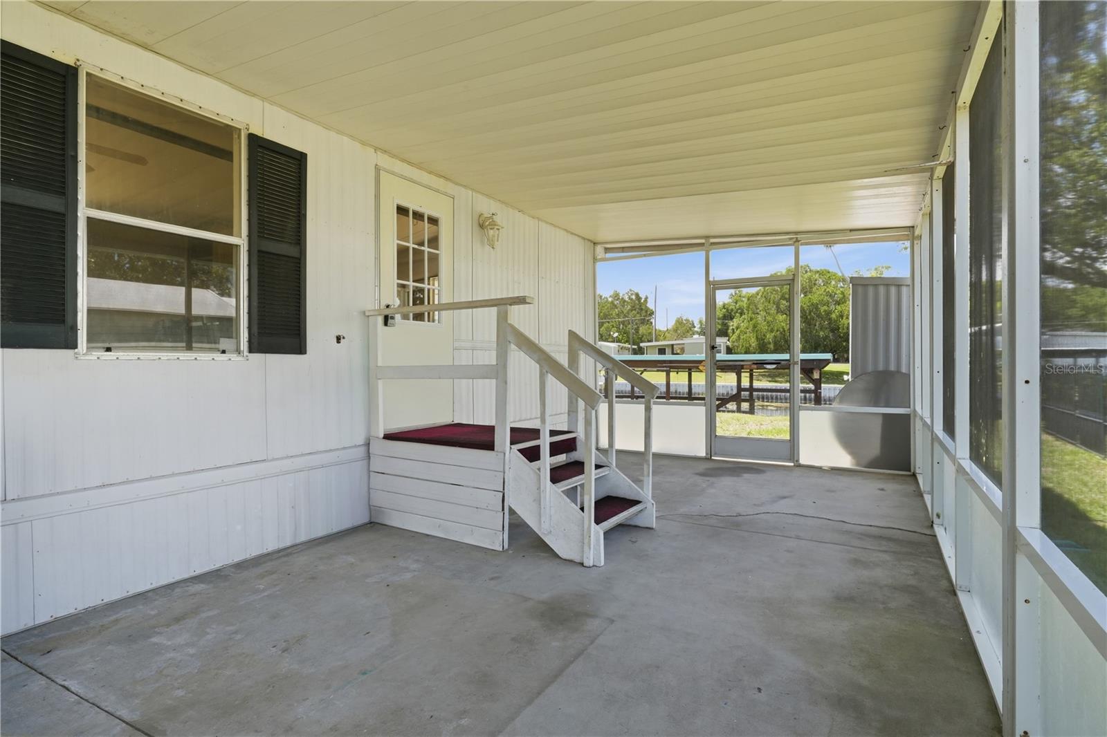 30107 GREEN BAY DR, TAVARES, FL, 32778