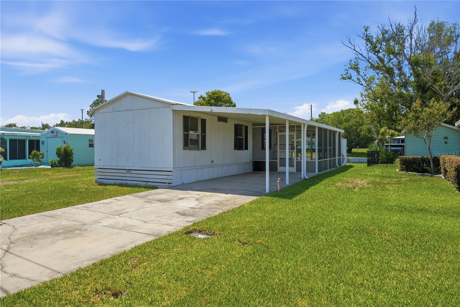 30107 GREEN BAY DR, TAVARES, FL, 32778