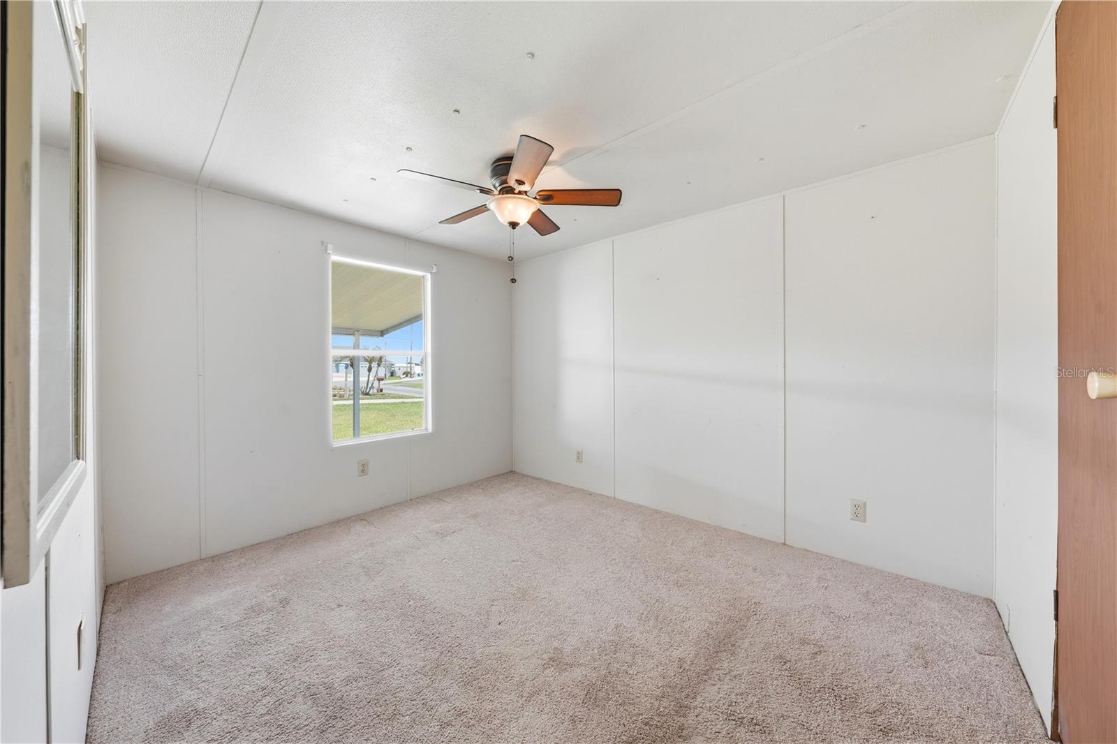 30107 GREEN BAY DR, TAVARES, FL, 32778