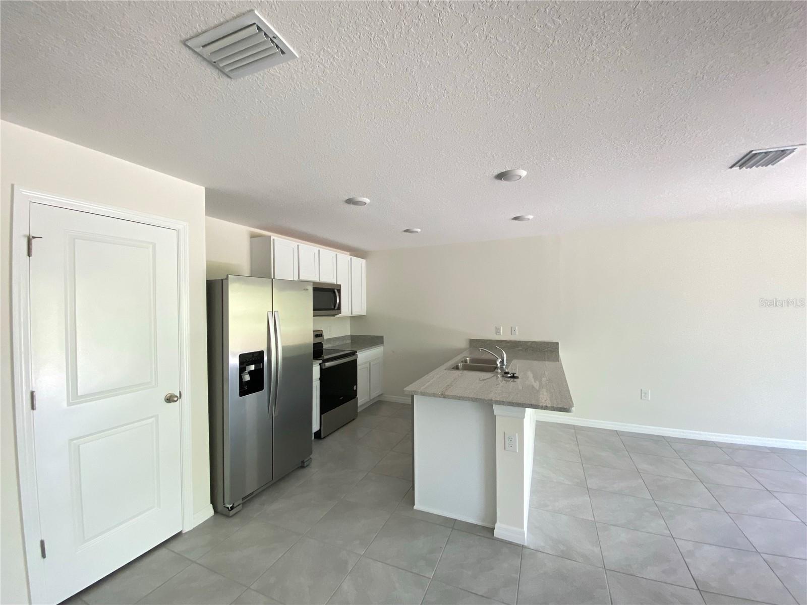 492 HICKORY COURSE LOOP, OCALA, FL, 34472