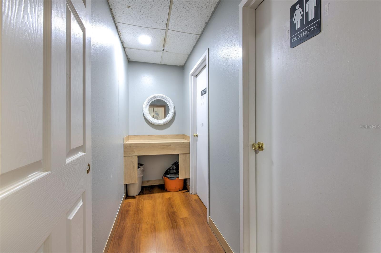 7030 W HILLSBOROUGH AVE #Suit B, TAMPA, FL, 33634