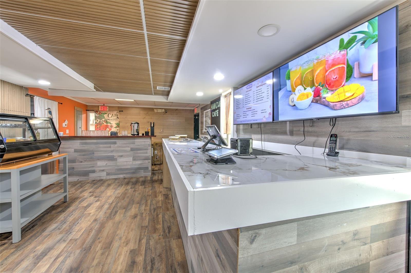 7030 W HILLSBOROUGH AVE #Suit B, TAMPA, FL, 33634