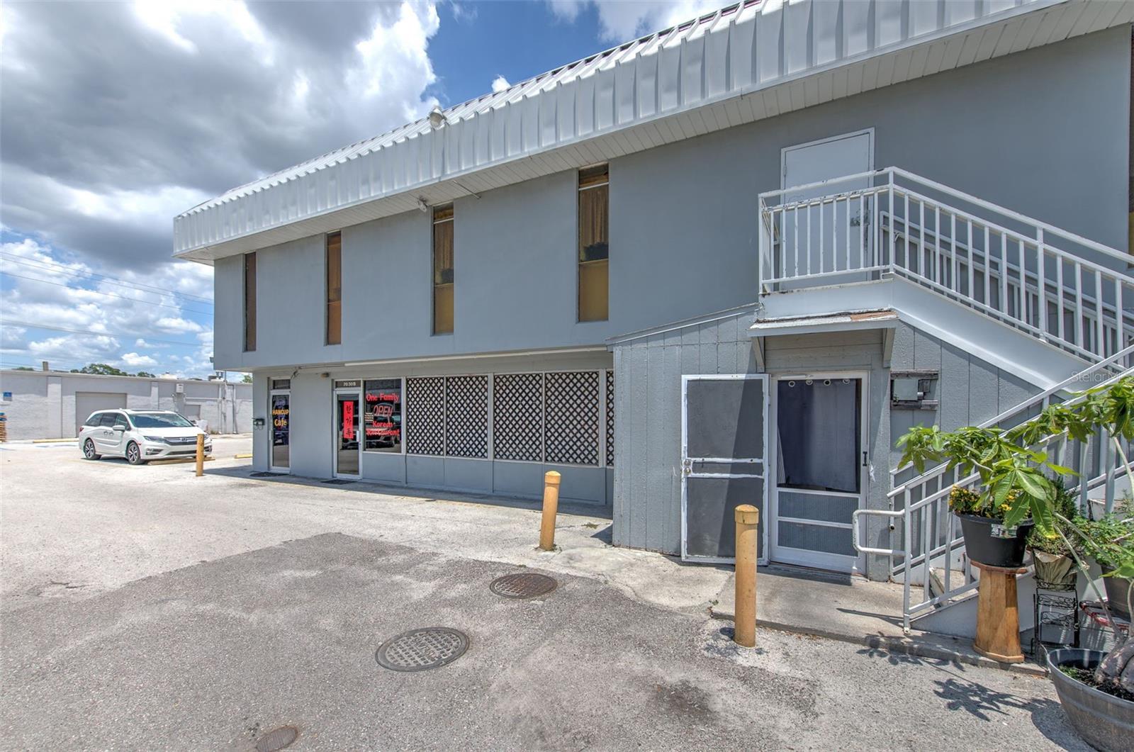7030 W HILLSBOROUGH AVE #Suit B, TAMPA, FL, 33634