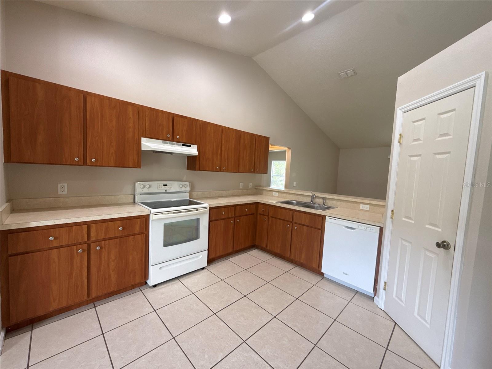 88 DOGWOOD DRIVE LOOP, OCALA, FL, 34472