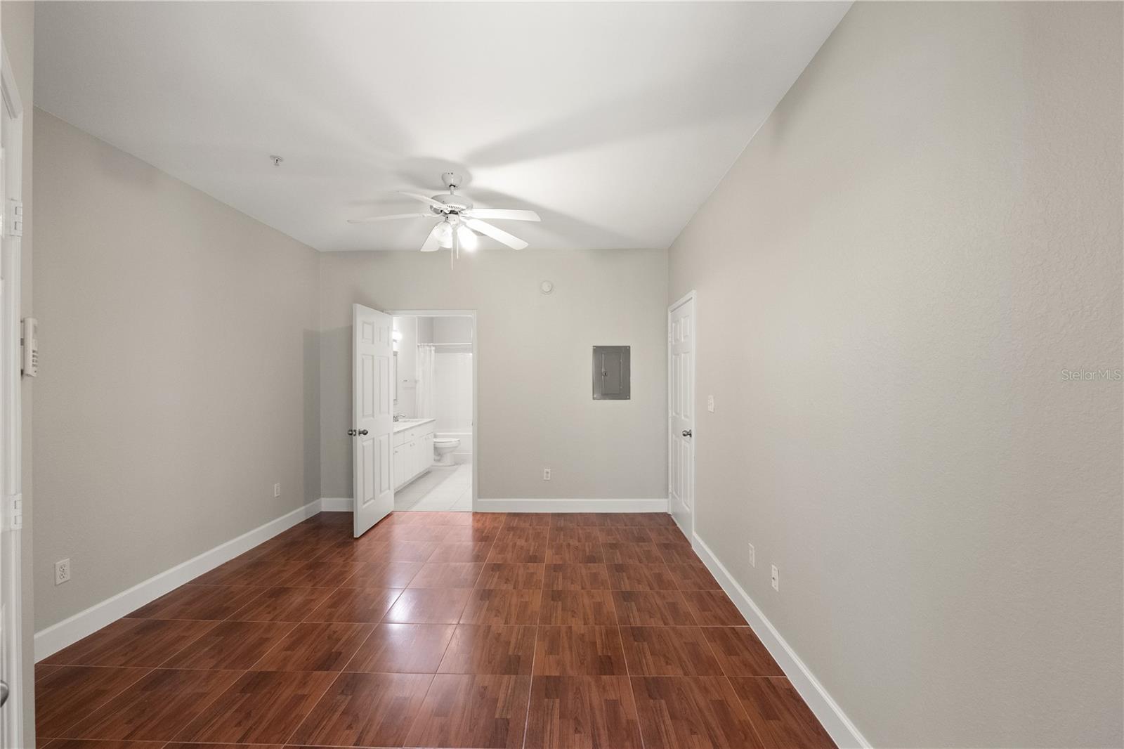 4307 BAYSIDE VILLAGE DR #103, TAMPA, FL, 33615