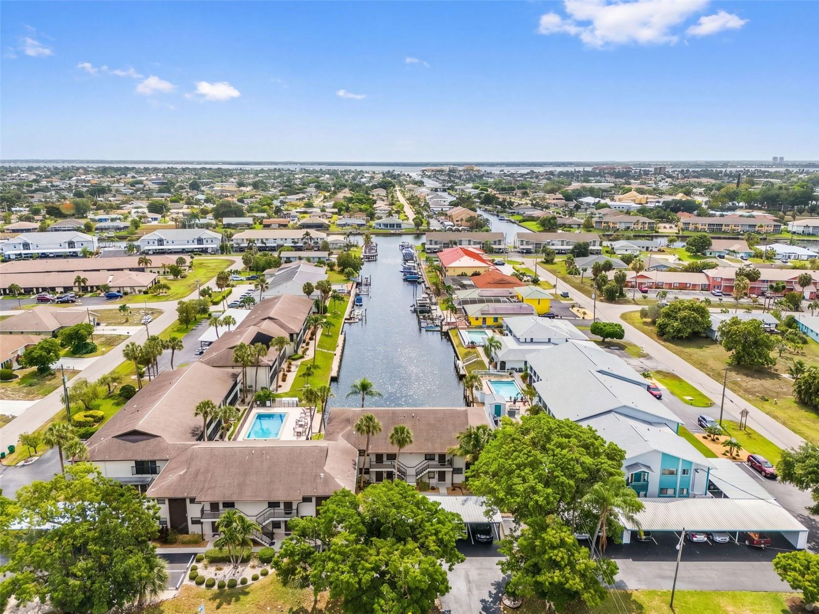 3935 COUNTRY CLUB BLVD #22, CAPE CORAL, FL, 33904