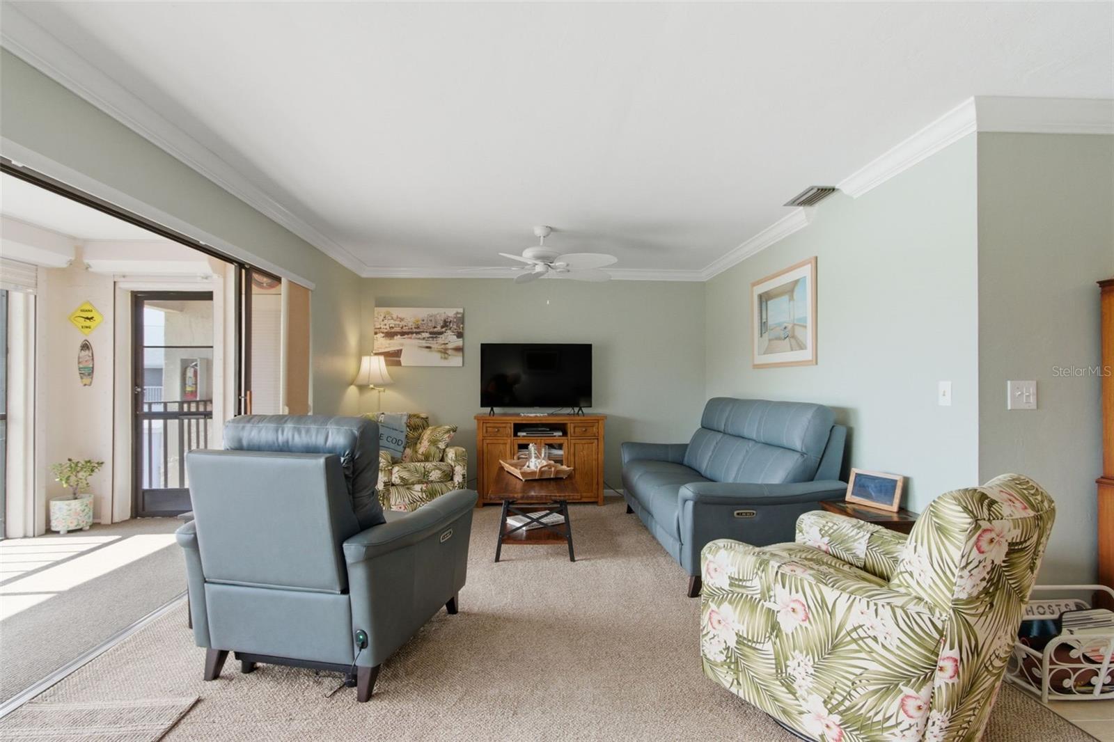 3935 COUNTRY CLUB BLVD #22, CAPE CORAL, FL, 33904