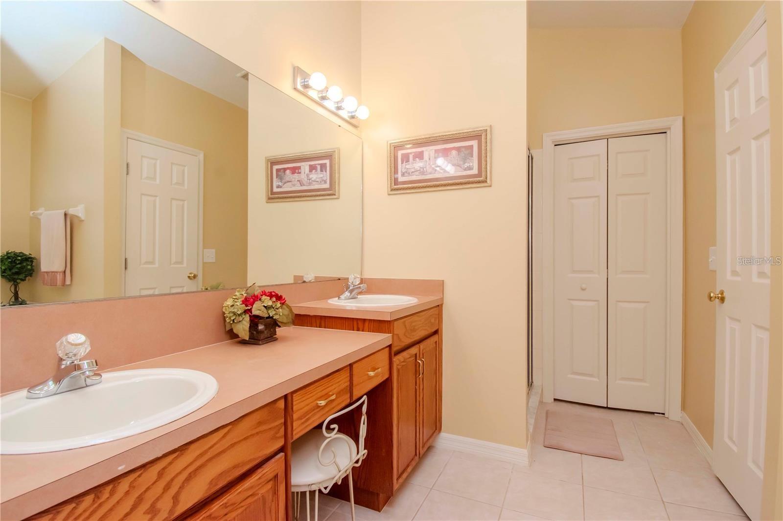 1924 GRENVILLE CT, WESLEY CHAPEL, FL, 33543