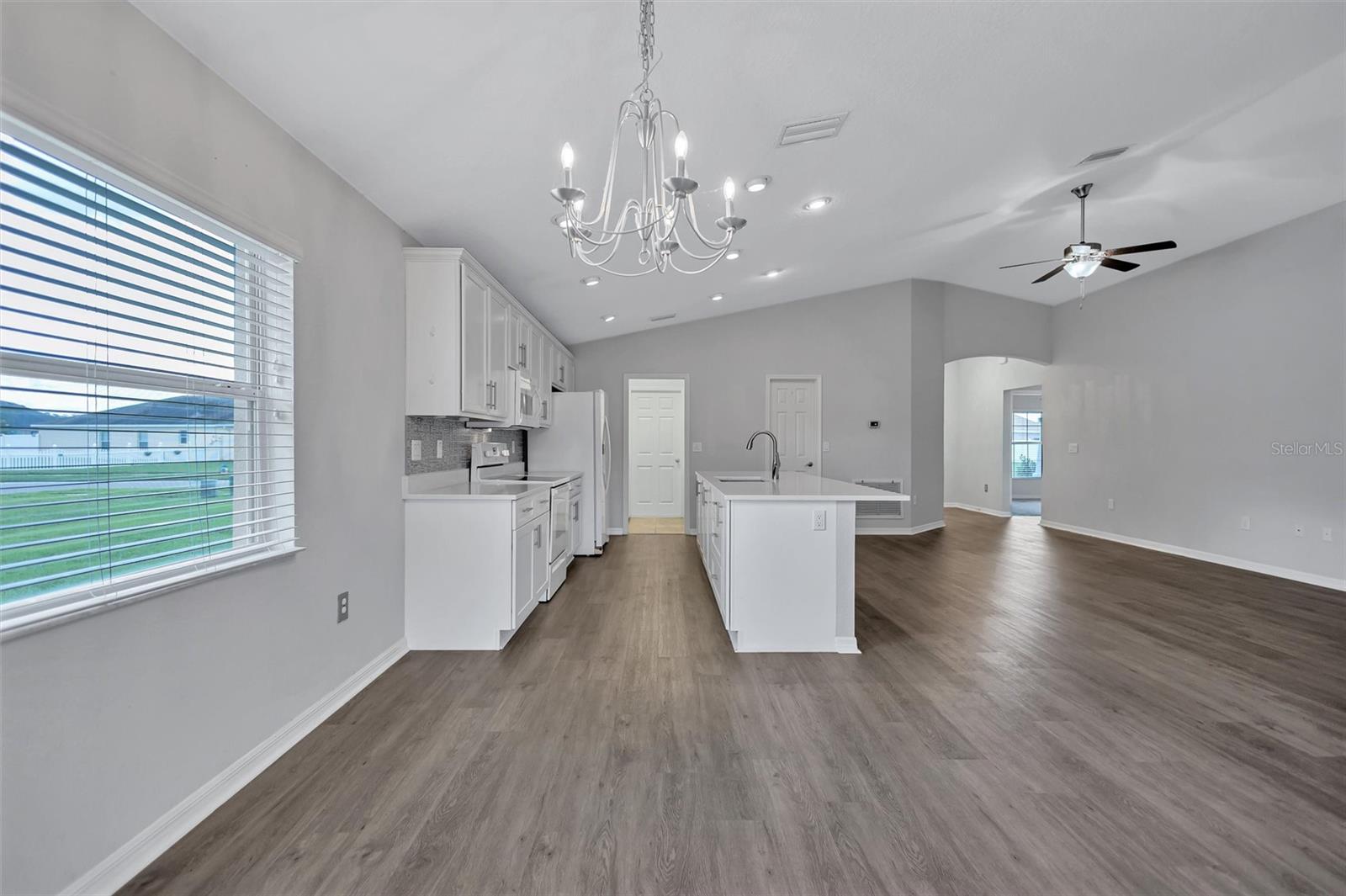 7056 GIDEON CIR, ZEPHYRHILLS, FL, 33541