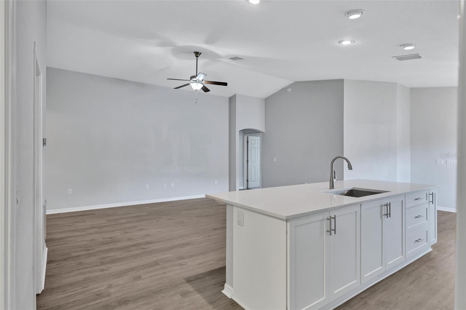7056 GIDEON CIR, ZEPHYRHILLS, FL, 33541