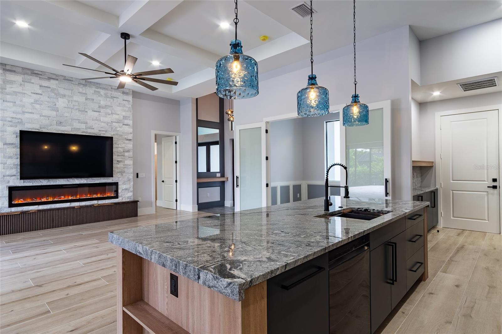 2513 SW 25TH AVE, CAPE CORAL, FL, 33914