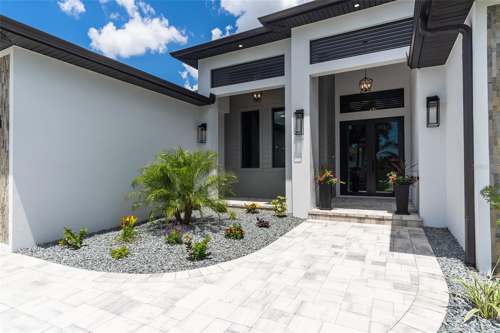 2513 SW 25TH AVE, CAPE CORAL, FL, 33914