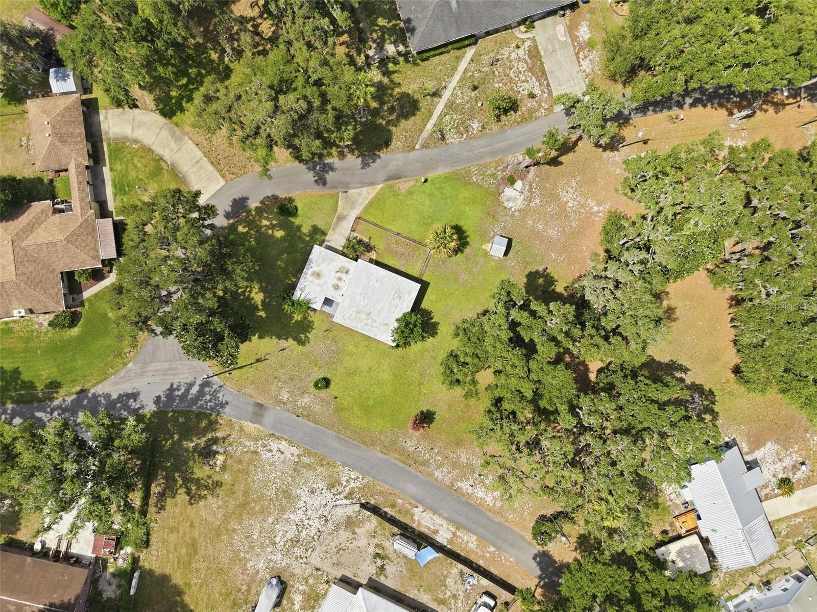 951 CR 453, LAKE PANASOFFKEE, FL, 33538