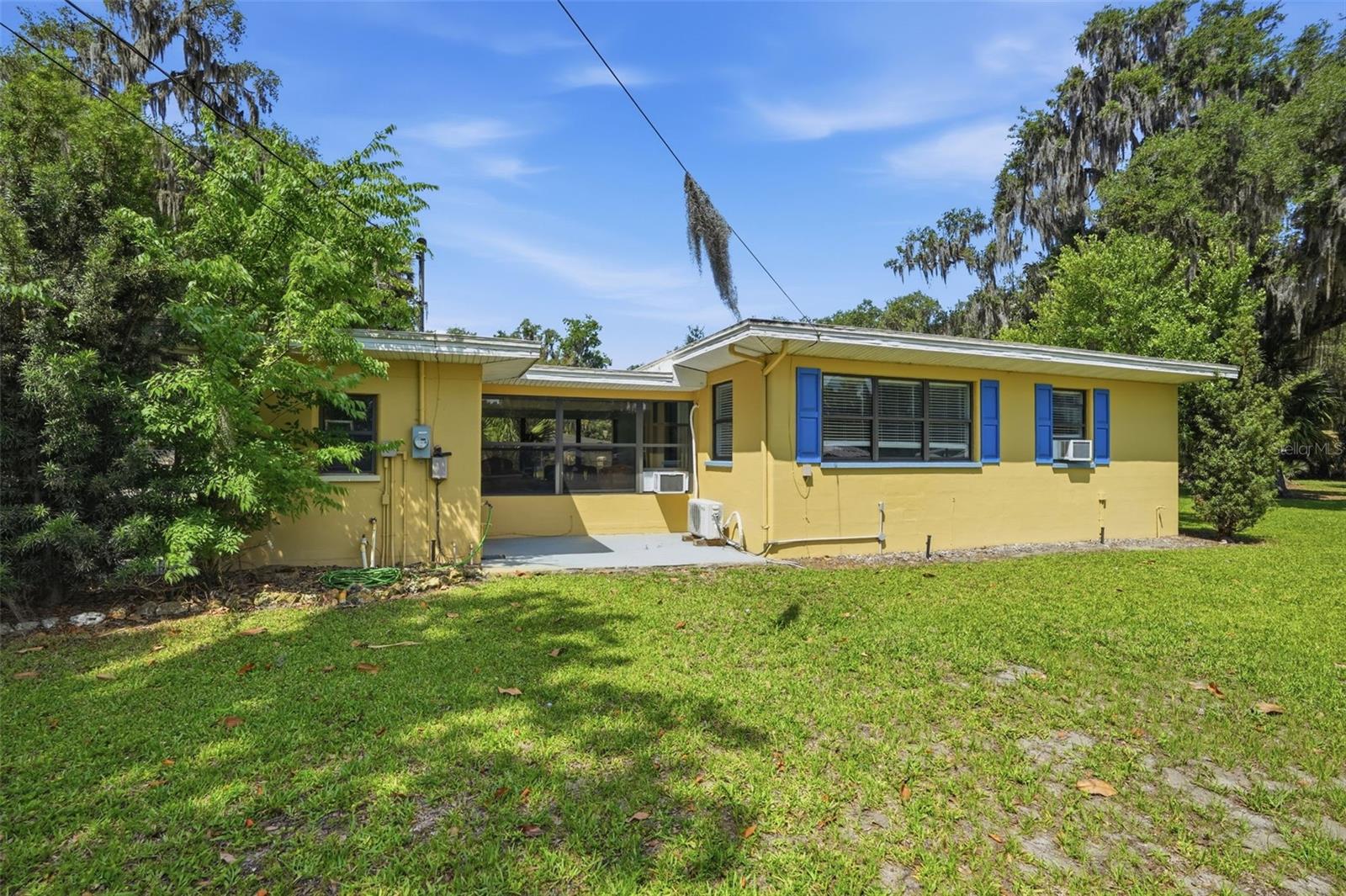 951 CR 453, LAKE PANASOFFKEE, FL, 33538