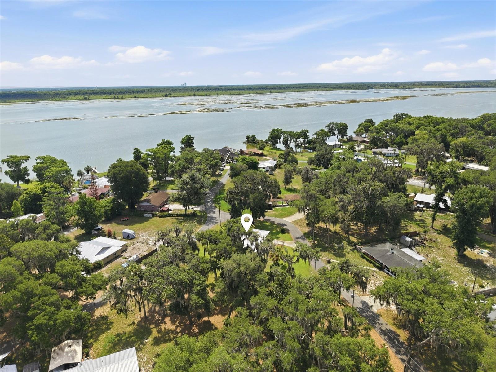 951 CR 453, LAKE PANASOFFKEE, FL, 33538