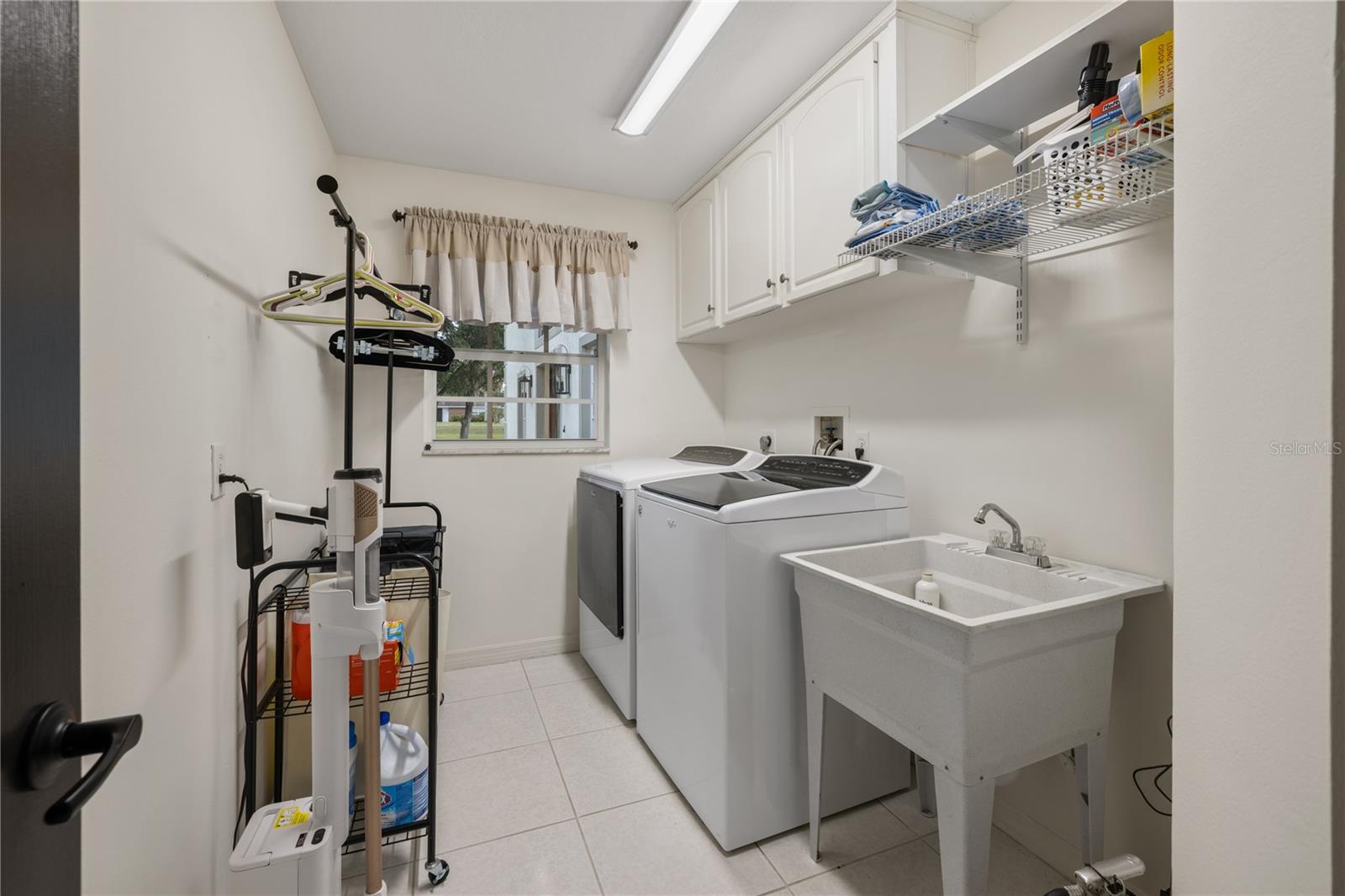 2900 BETTY DR, DELAND, FL, 32720