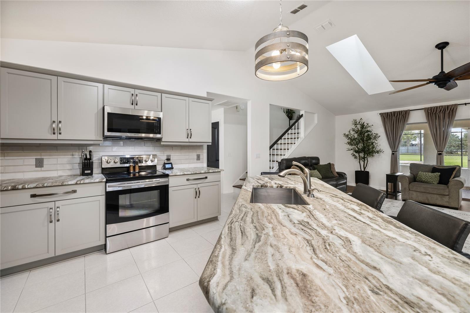 2900 BETTY DR, DELAND, FL, 32720