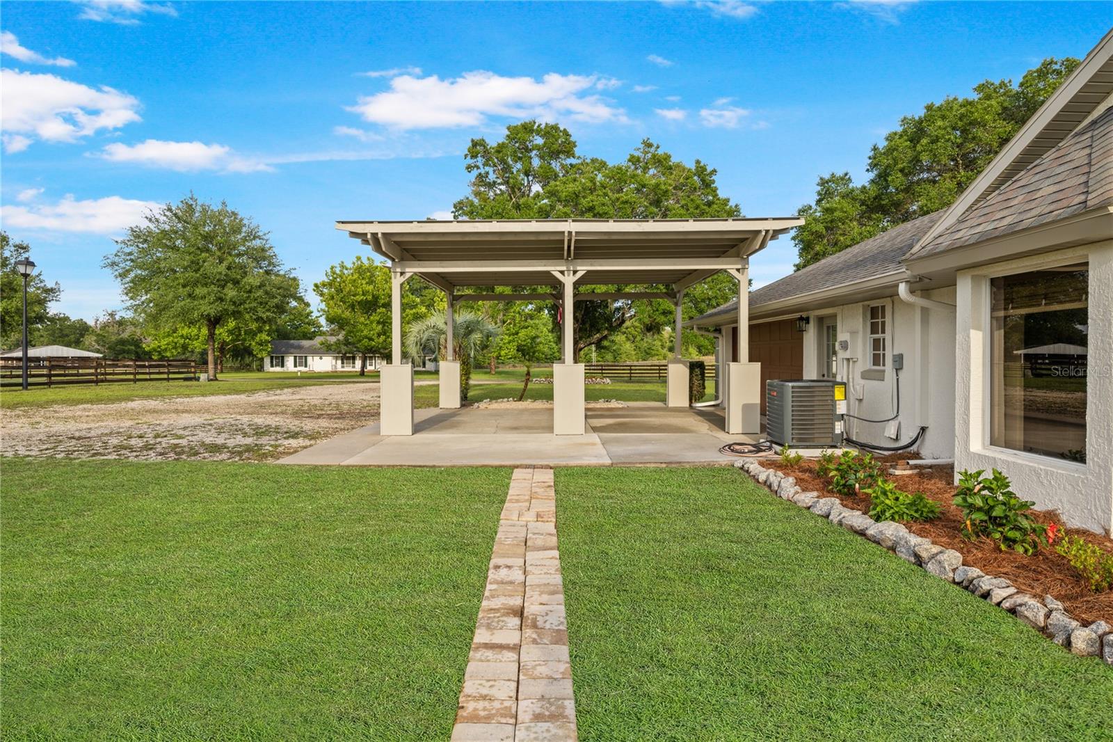 2900 BETTY DR, DELAND, FL, 32720