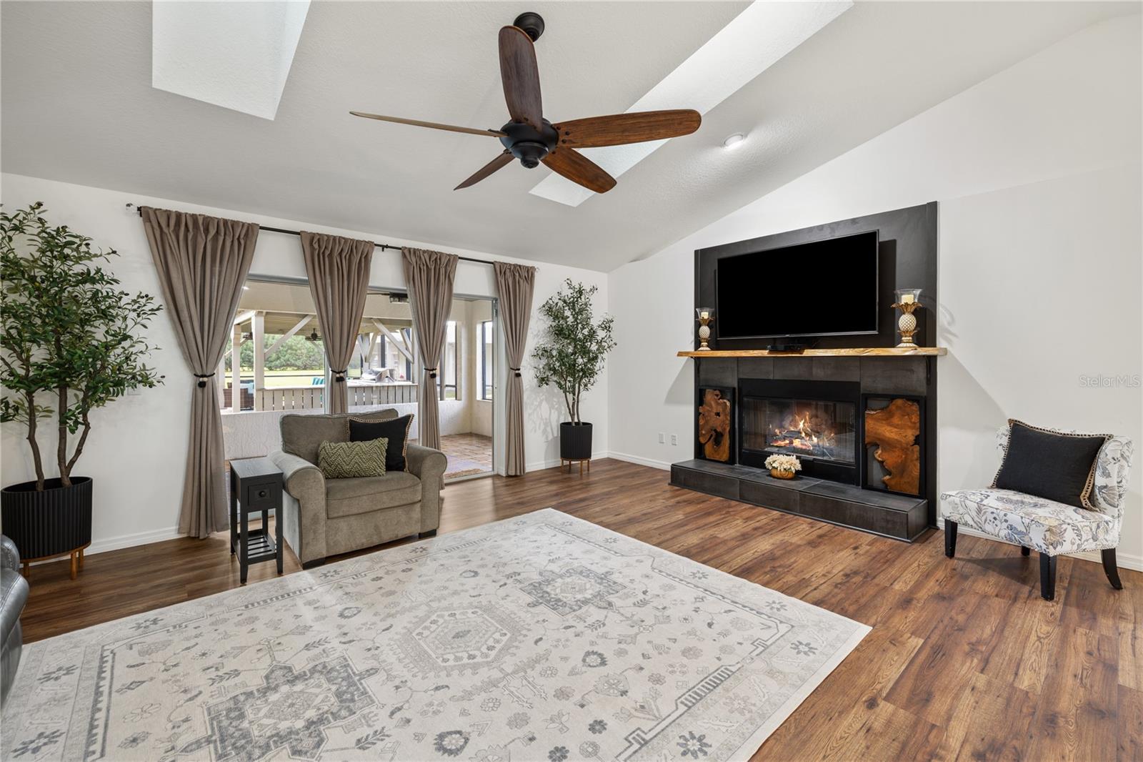2900 BETTY DR, DELAND, FL, 32720