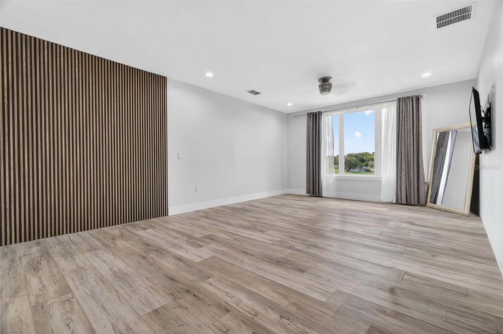 3059 S LAKESHORE CT, EUSTIS, FL, 32726