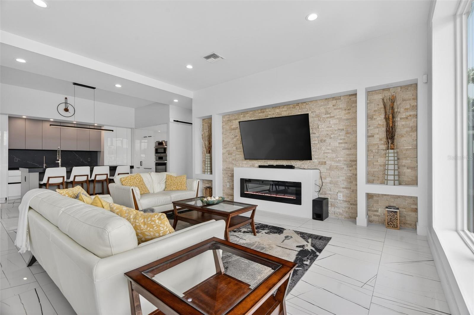 3059 S LAKESHORE CT, EUSTIS, FL, 32726