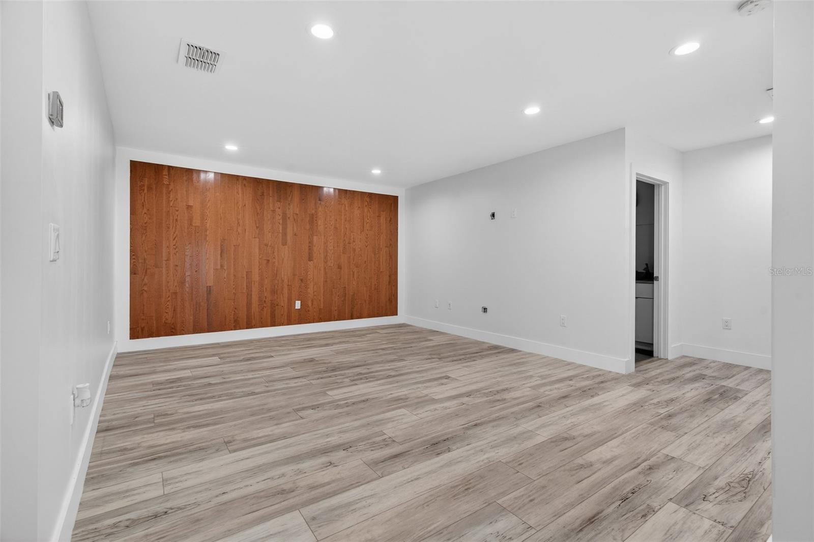 3059 S LAKESHORE CT, EUSTIS, FL, 32726