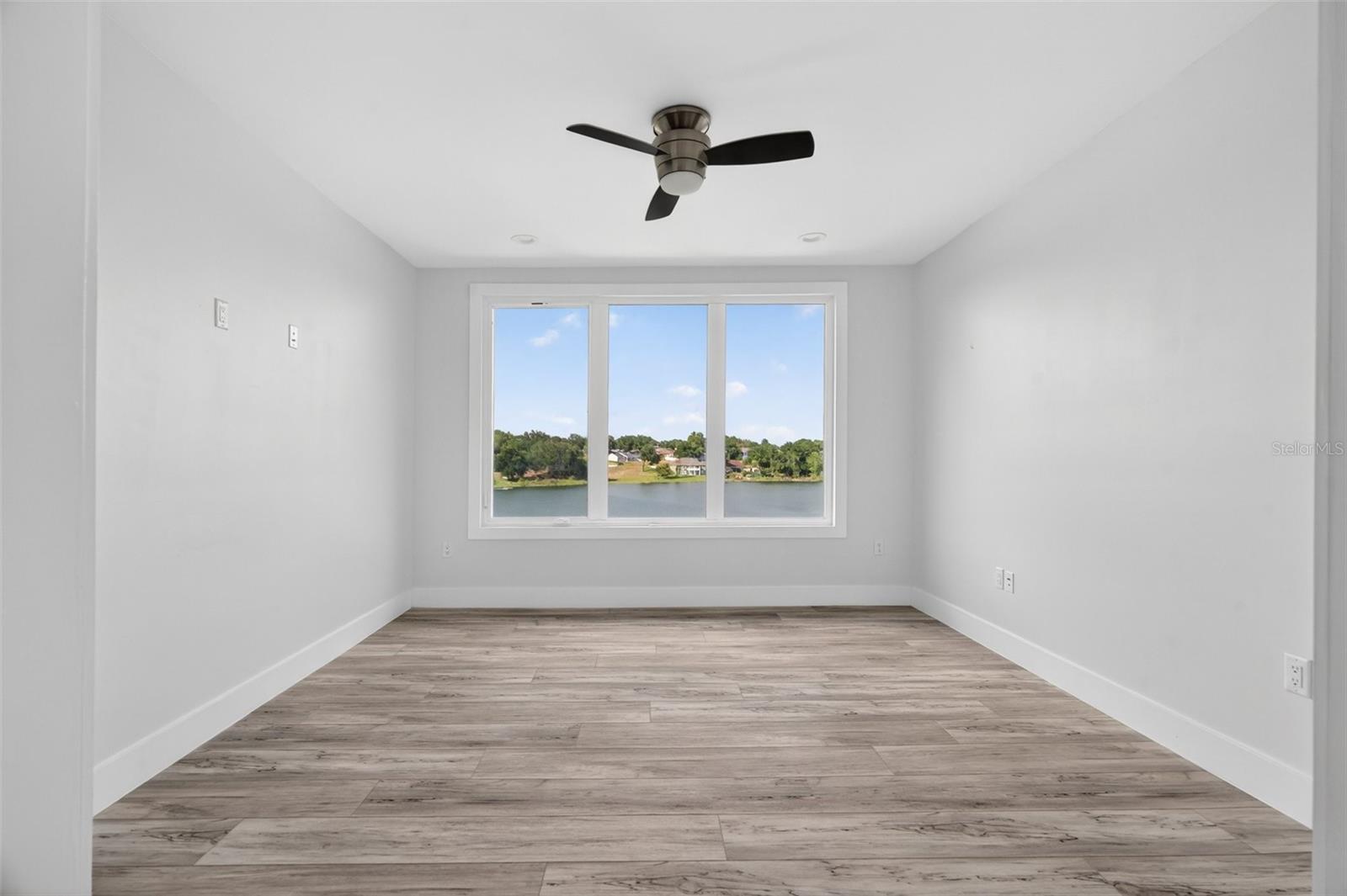 3059 S LAKESHORE CT, EUSTIS, FL, 32726