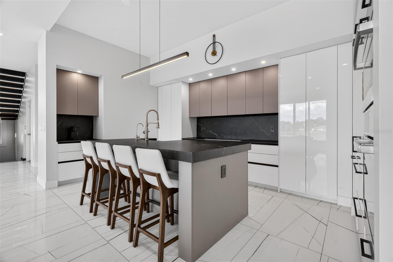 3059 S LAKESHORE CT, EUSTIS, FL, 32726