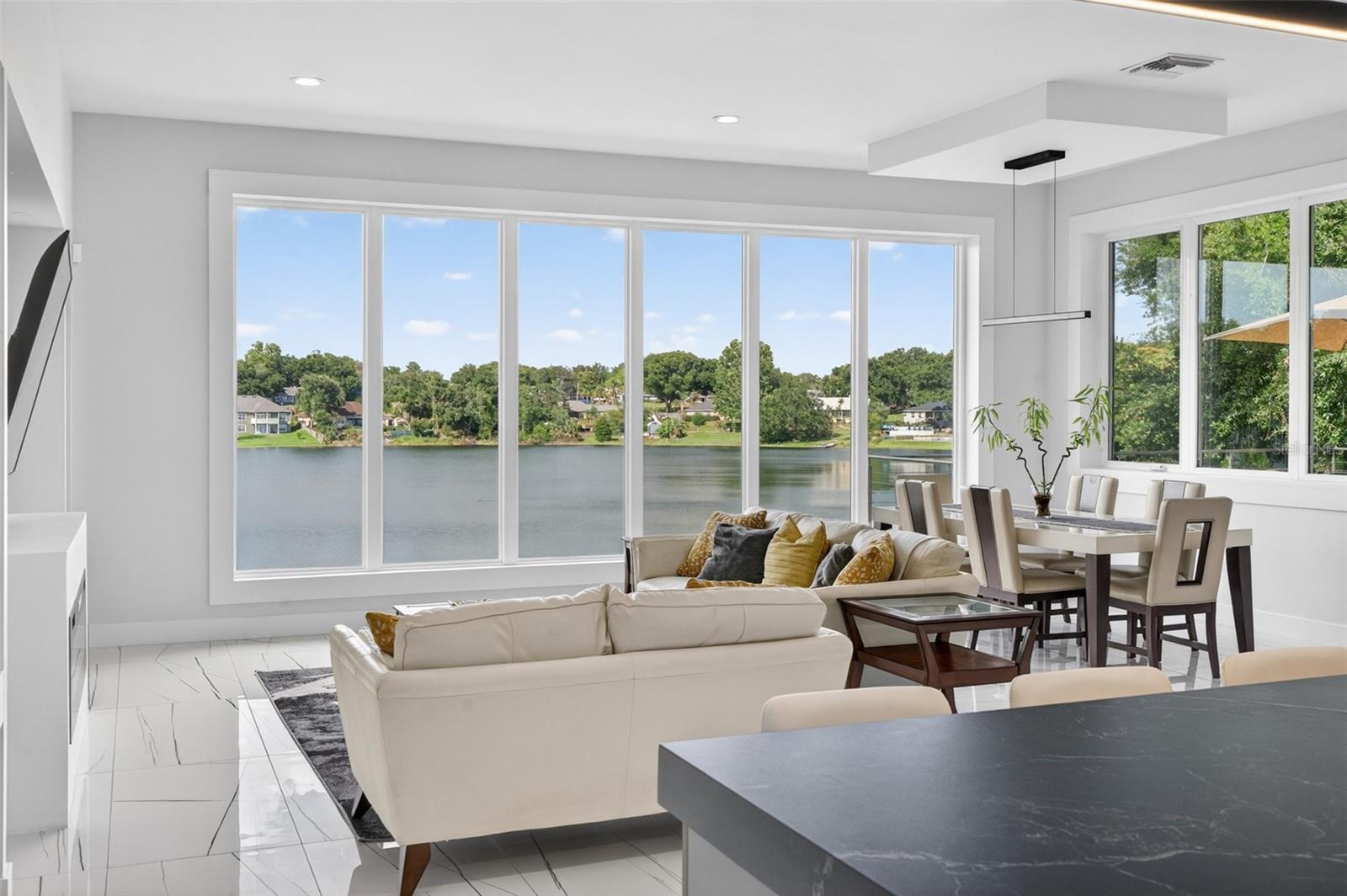 3059 S LAKESHORE CT, EUSTIS, FL, 32726