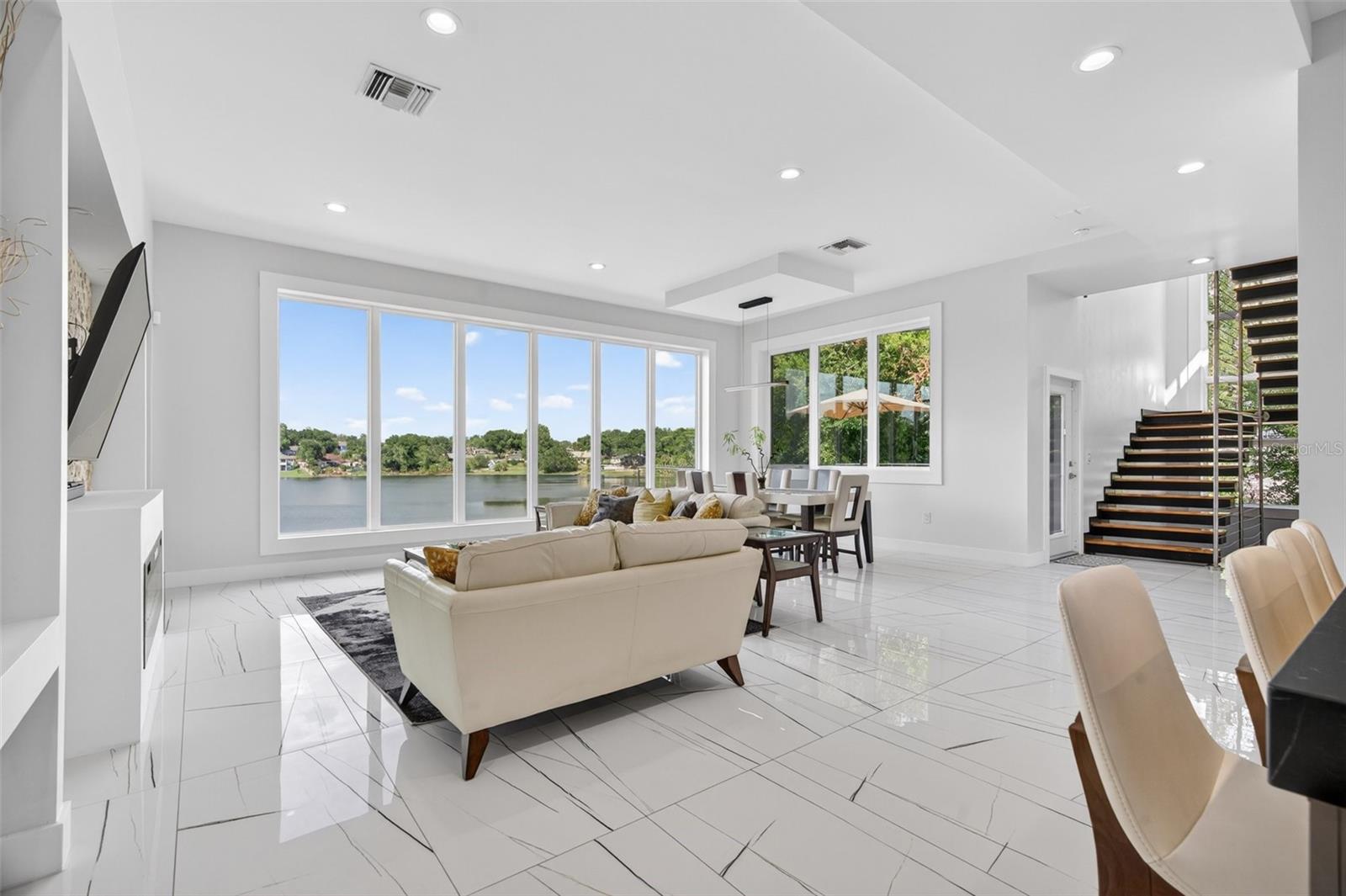 3059 S LAKESHORE CT, EUSTIS, FL, 32726