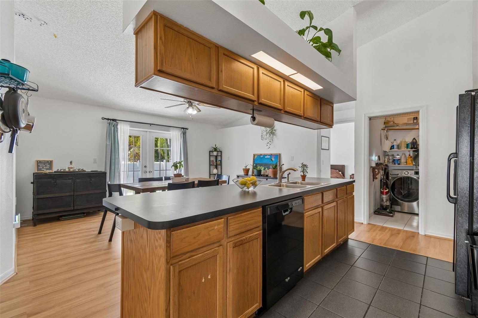 1898 76TH PL N, ST PETERSBURG, FL, 33702