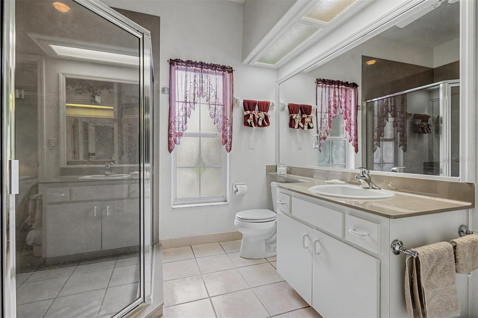 6634 NORTHLAKE DR, ZEPHYRHILLS, FL, 33542