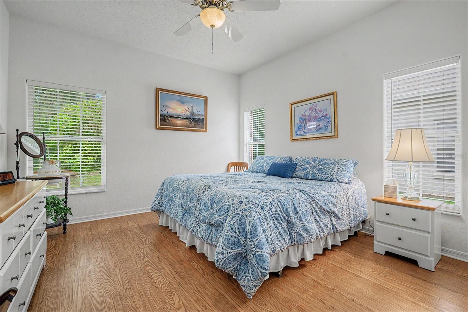 6634 NORTHLAKE DR, ZEPHYRHILLS, FL, 33542