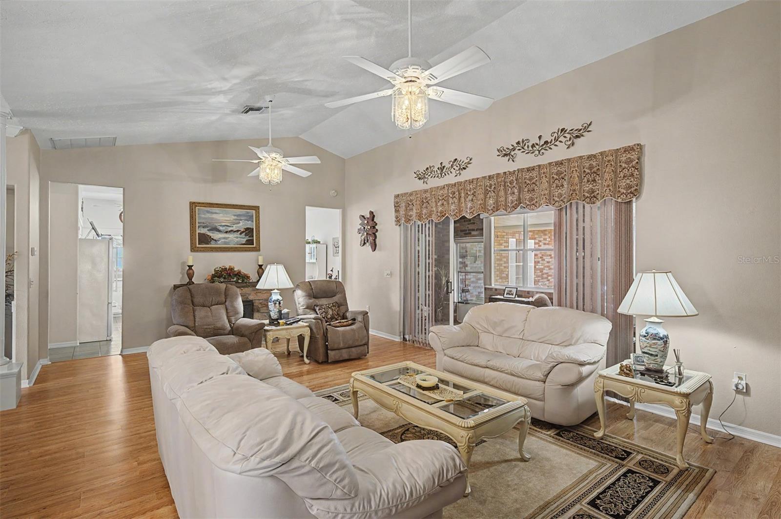 6634 NORTHLAKE DR, ZEPHYRHILLS, FL, 33542