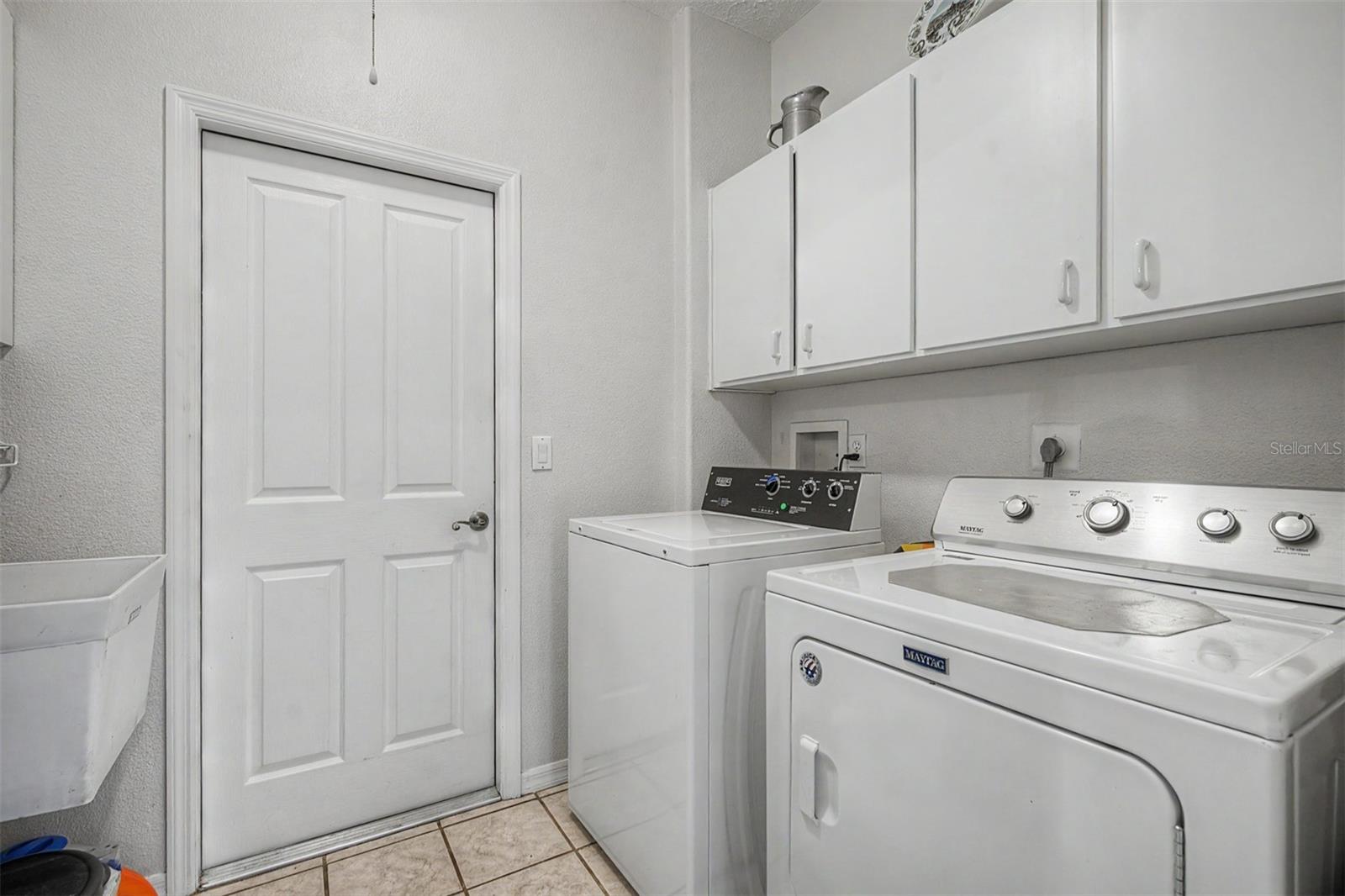 6634 NORTHLAKE DR, ZEPHYRHILLS, FL, 33542