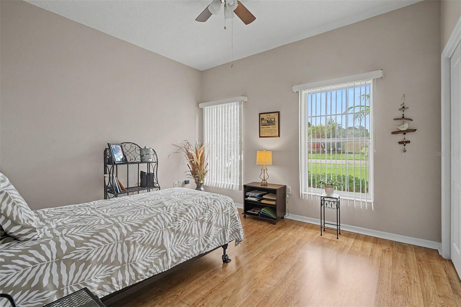 6634 NORTHLAKE DR, ZEPHYRHILLS, FL, 33542