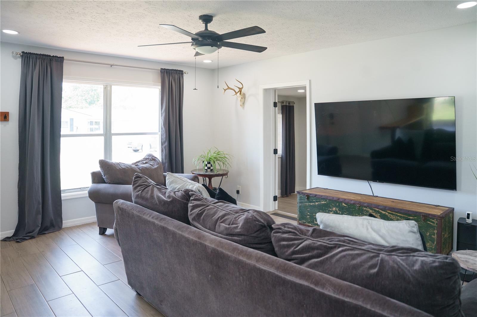 6552 S WEST SHORE CIR, TAMPA, FL, 33616