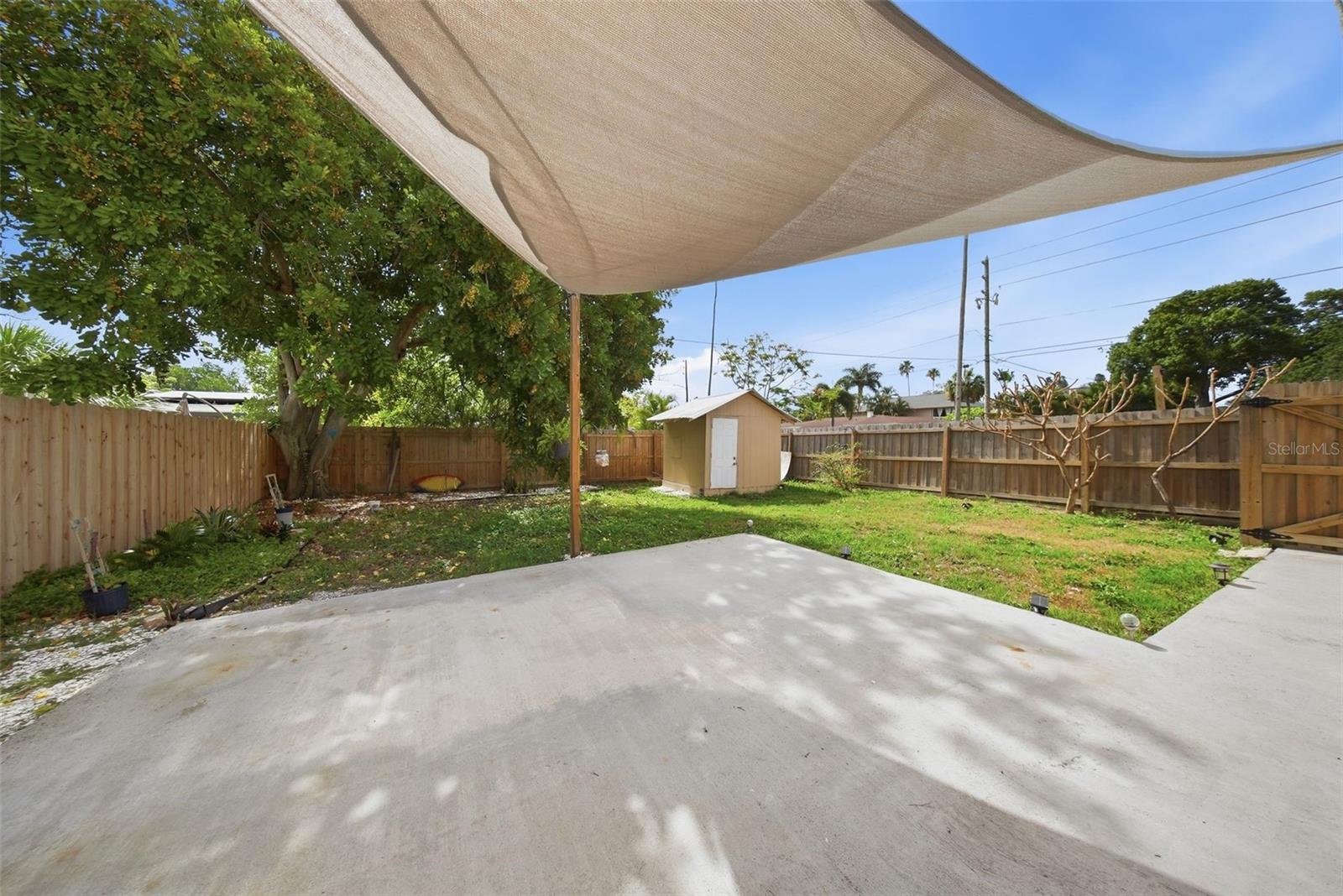 1565 CONNECTICUT AVE NE, ST PETERSBURG, FL, 33703