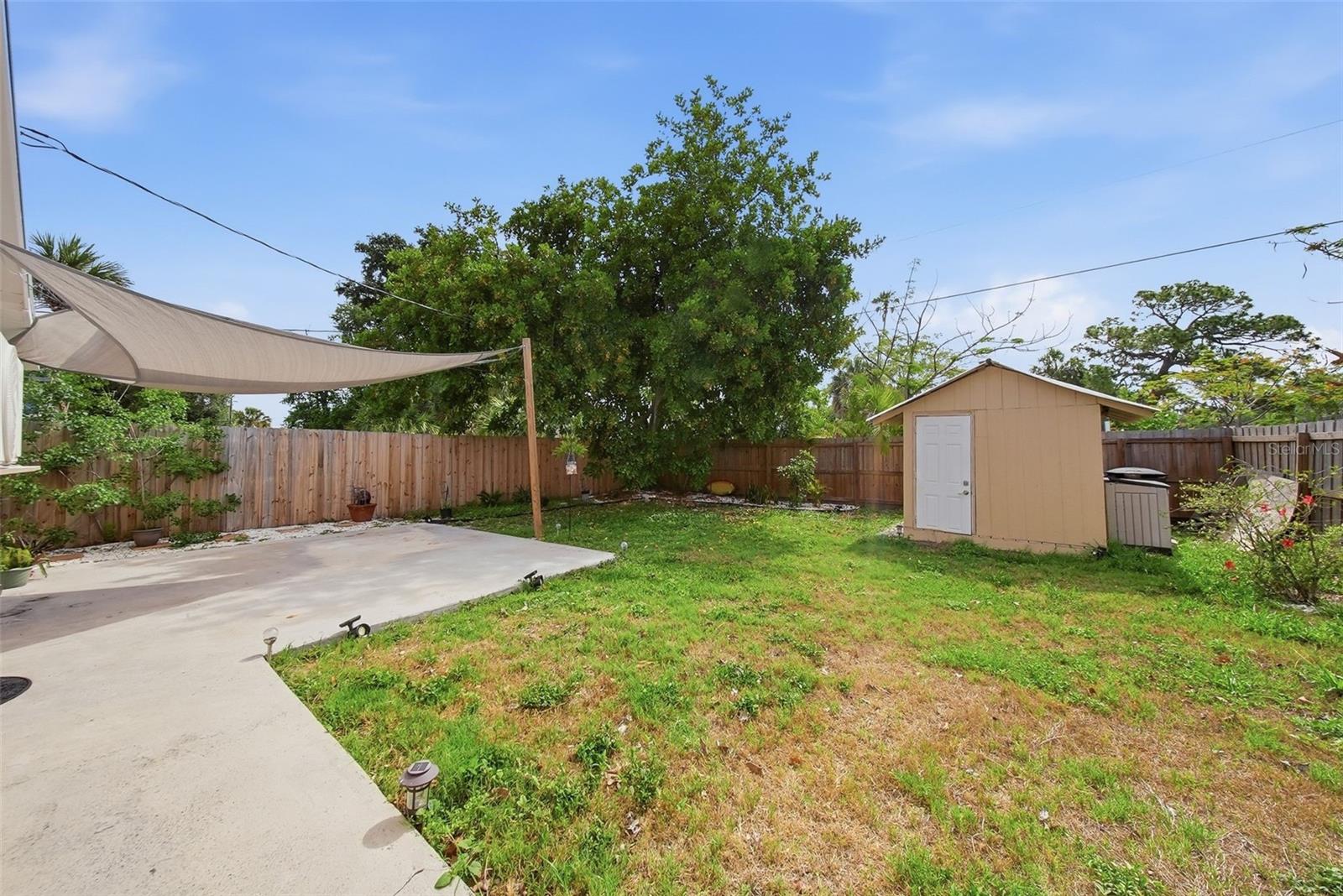 1565 CONNECTICUT AVE NE, ST PETERSBURG, FL, 33703